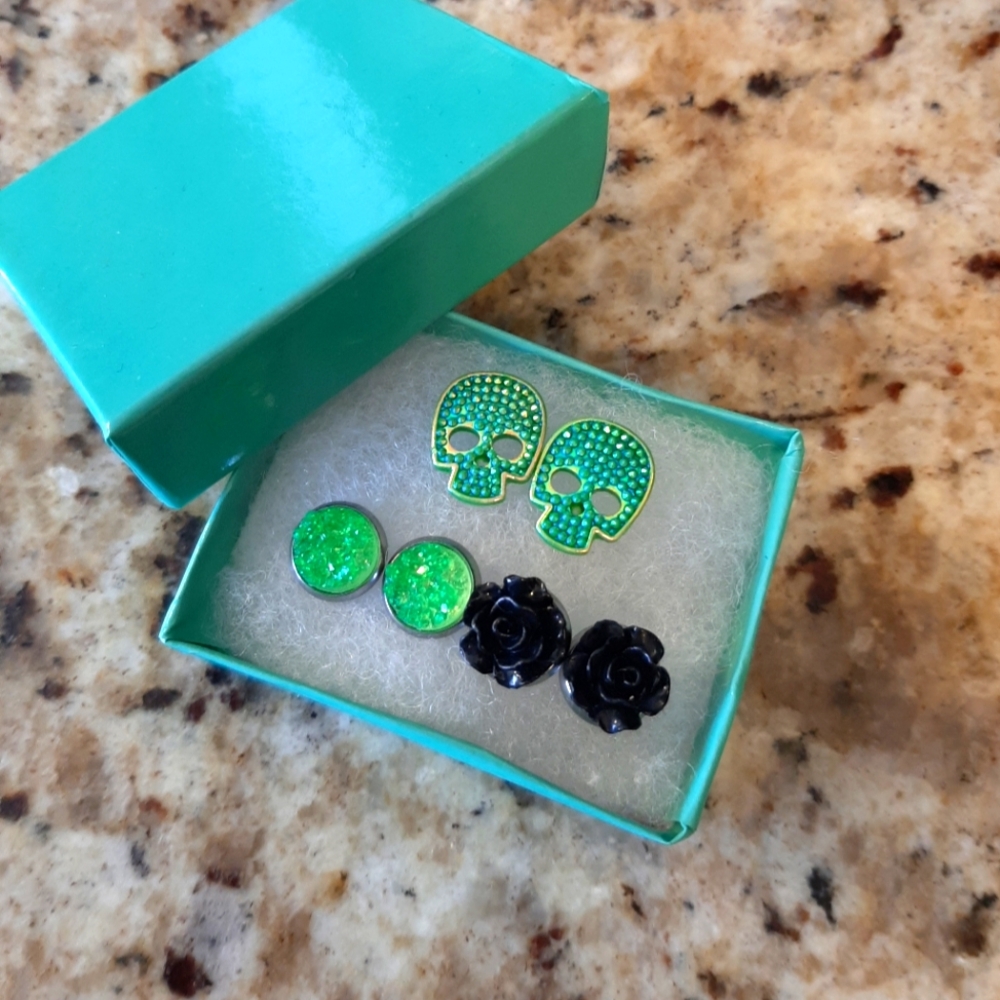 🦋 Skulls, Druzy and Rose Earring Set